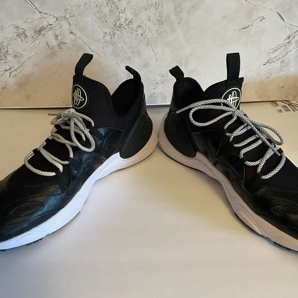 Nike Air Huarches with Jordan reflective laces sz 13 - Picture 4 of 6